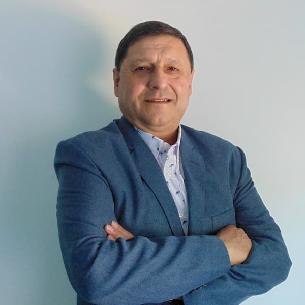 Luis Hernandez